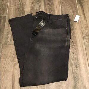 NWT!  DG2 by Diane Gilman Women's Charcoal Relaxed Jeans